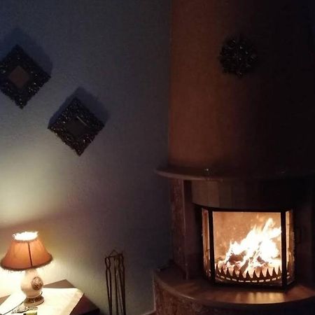 To Konaki Káto Loutrákion Esterno foto